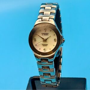 EMBASSY By GRUEN Diamond Women’s Vintage Wristwatch MOP Dial Works New Battery